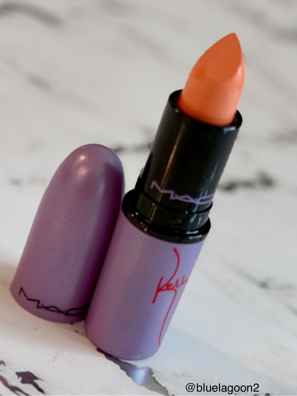NWOT MAC Cosmetics x Kelly Osbourne Limited Edition Lipstick in Riot House - Picture 2 of 4